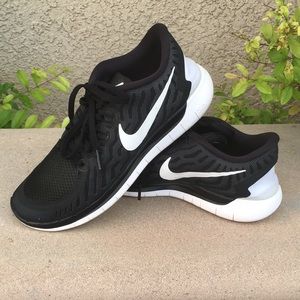 ❌ SOLD ❌ Nike Free 5.0